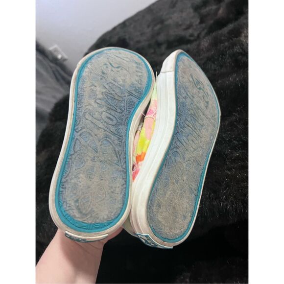 Blowfish Malibu Pink Multi-colored Tie-Die Dye Womens Slip On Sneakers Size 9.5 - Picture 3 of 5
